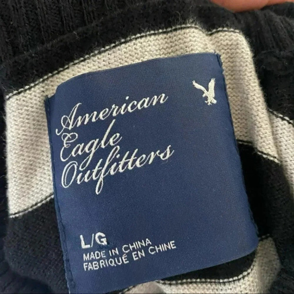 American Eagle Outfitters L black & gray striped turtleneck sweater - Picture 5 of 5